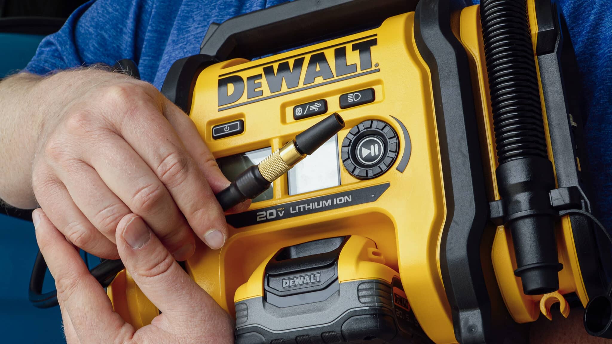 DeWALT 20V MAX Tire Inflator