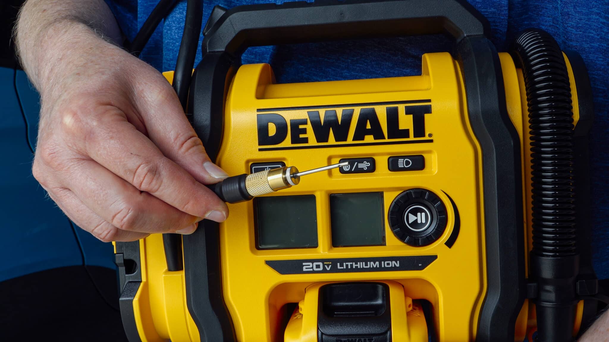 DeWALT 20V MAX Tire Inflator