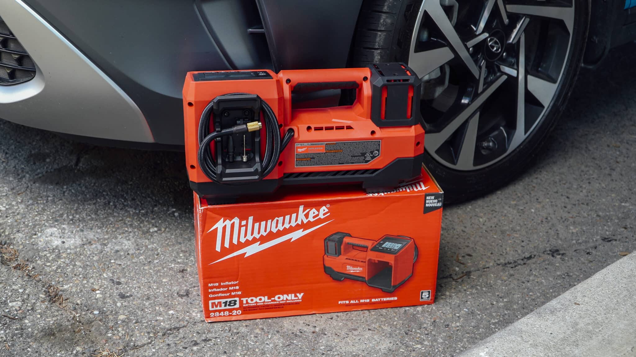Milwaukee M18 Cordless Tire Inflator