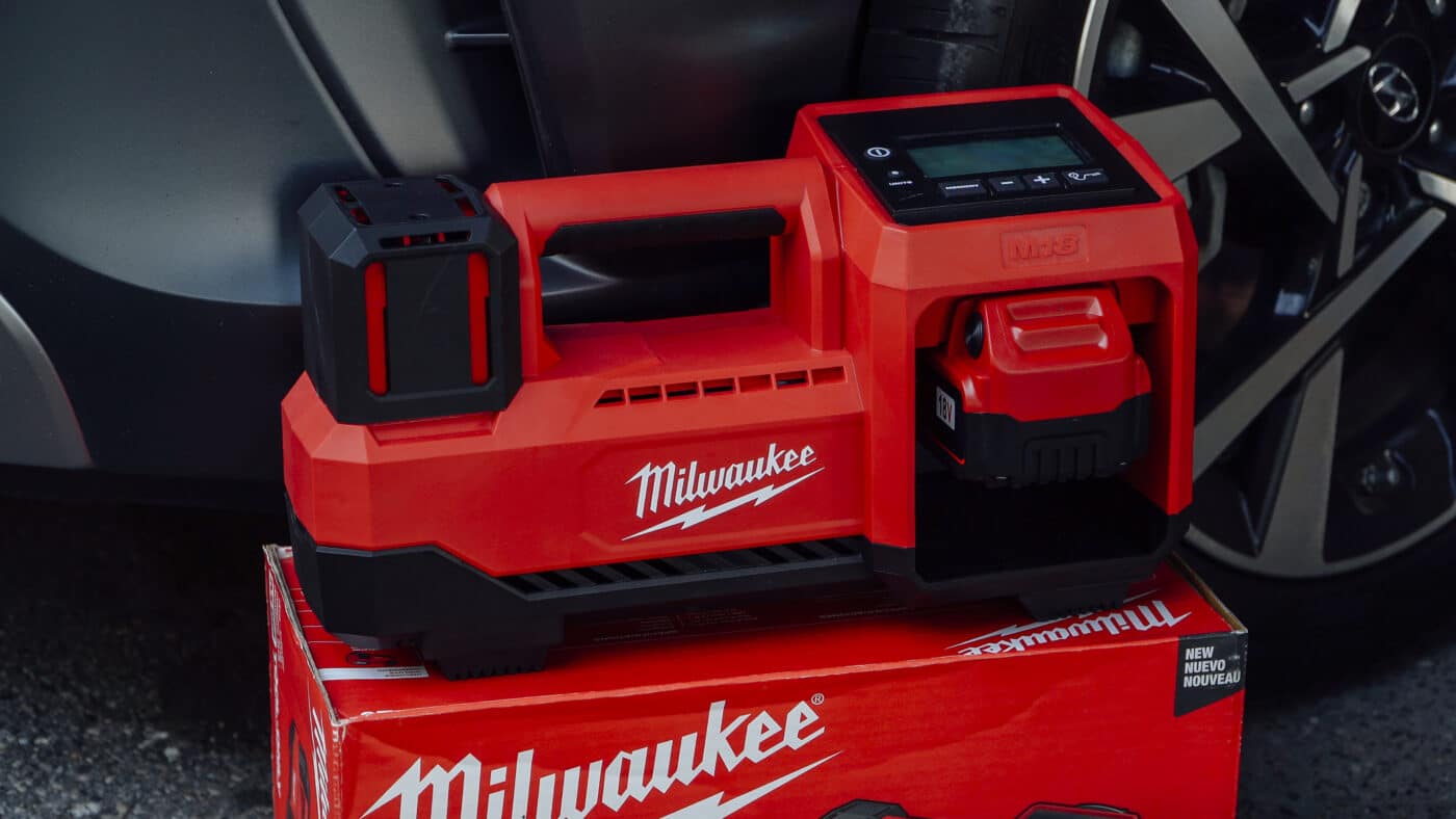 Milwaukee M18 Cordless Tire Inflator