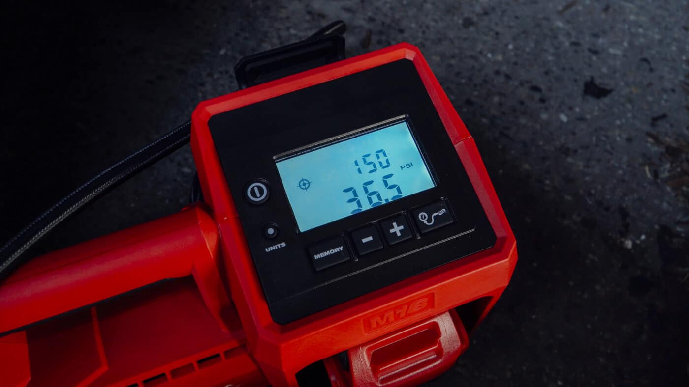 Milwaukee M18 Cordless Tire Inflator