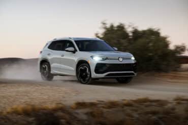 2025 VW Tiguan R Line Ascot Grey 63