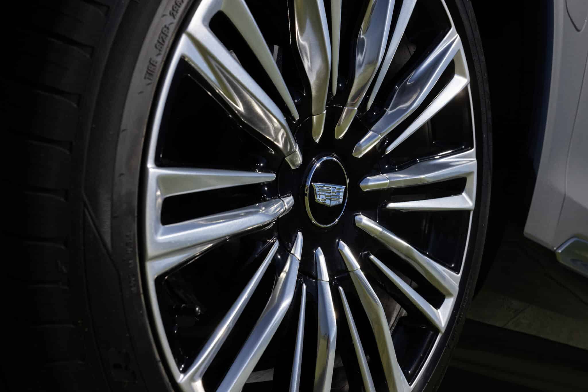 2026 Cadillac Vistiq 8 scaled