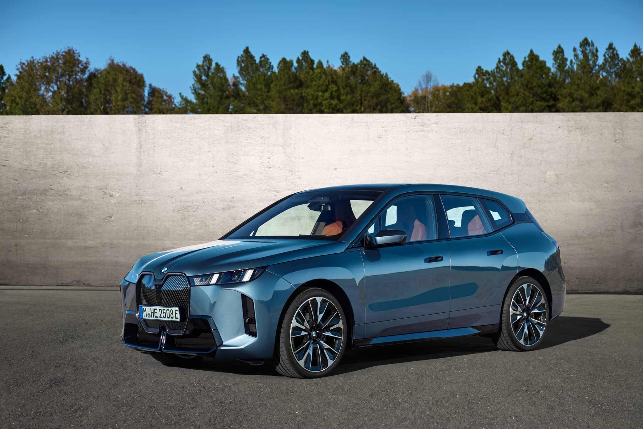 2026 BMW iX.