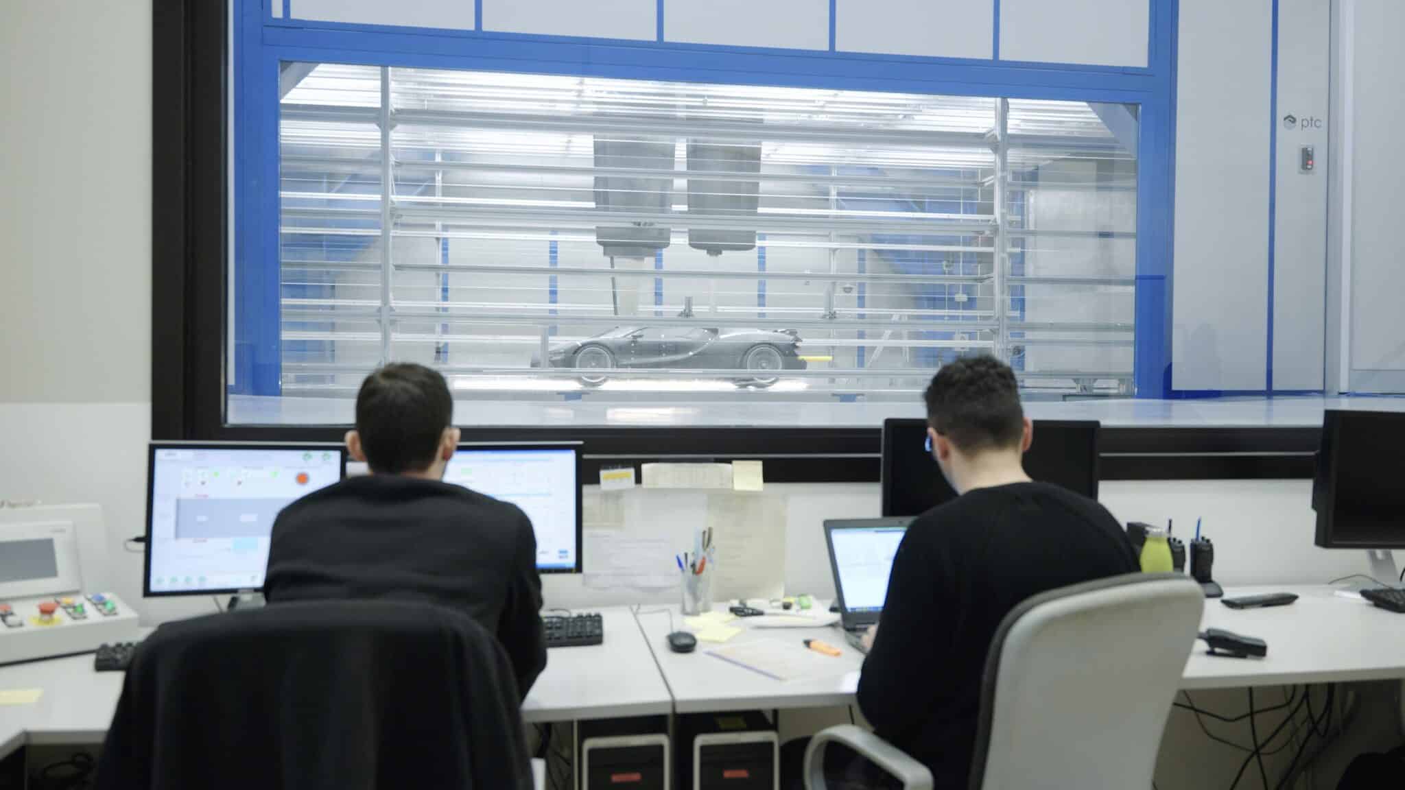 Bugatti's engineering team doing Computational Fluid Dynamics (CFD) simulations.